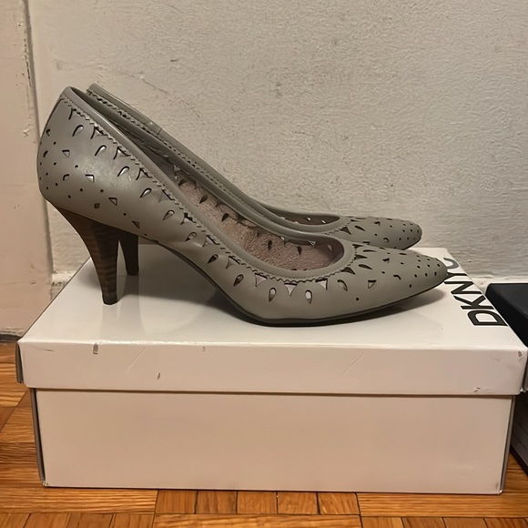 DKNY heels - leather - Picture 4 of 4